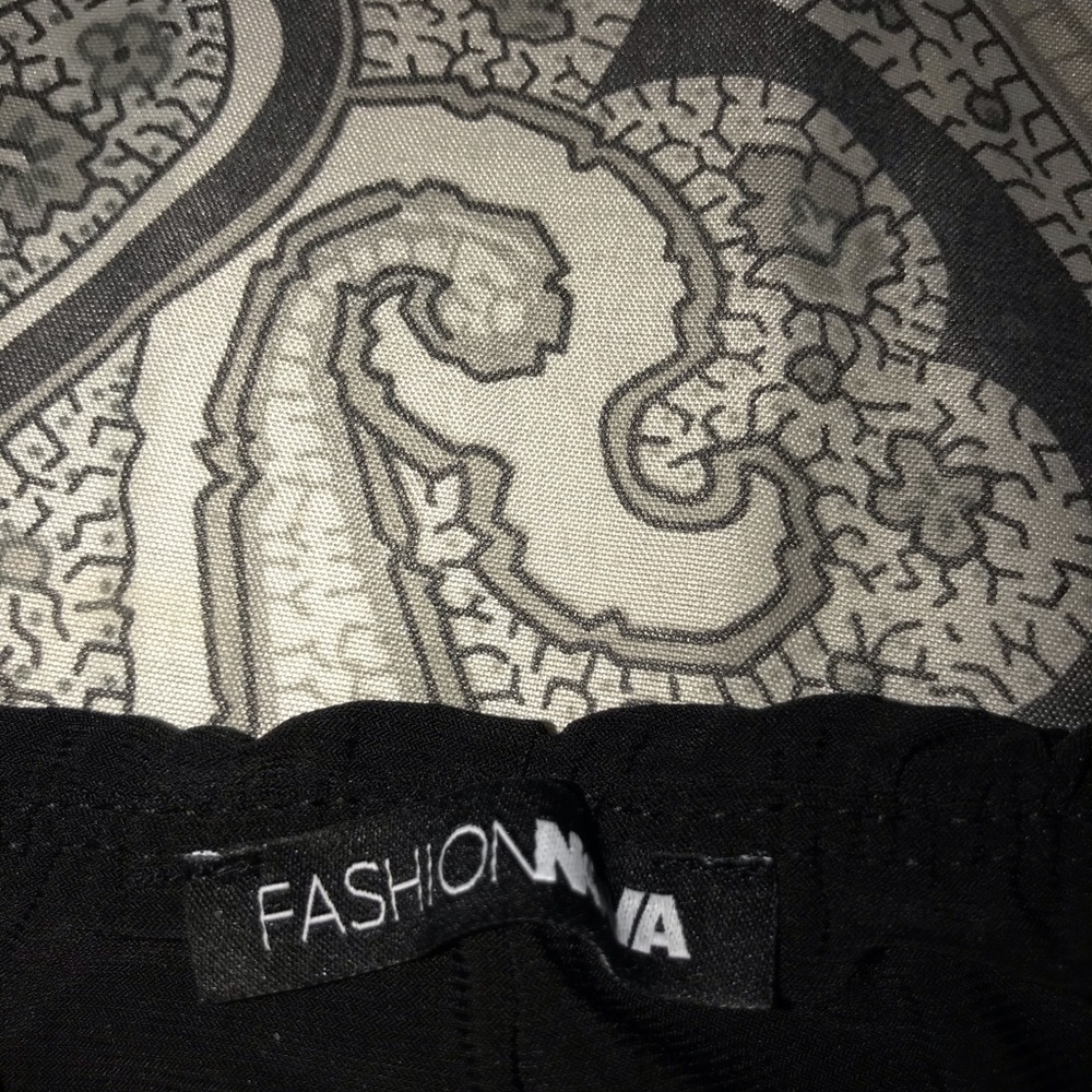 Fashion nova Two piece - Picture 2 of 3